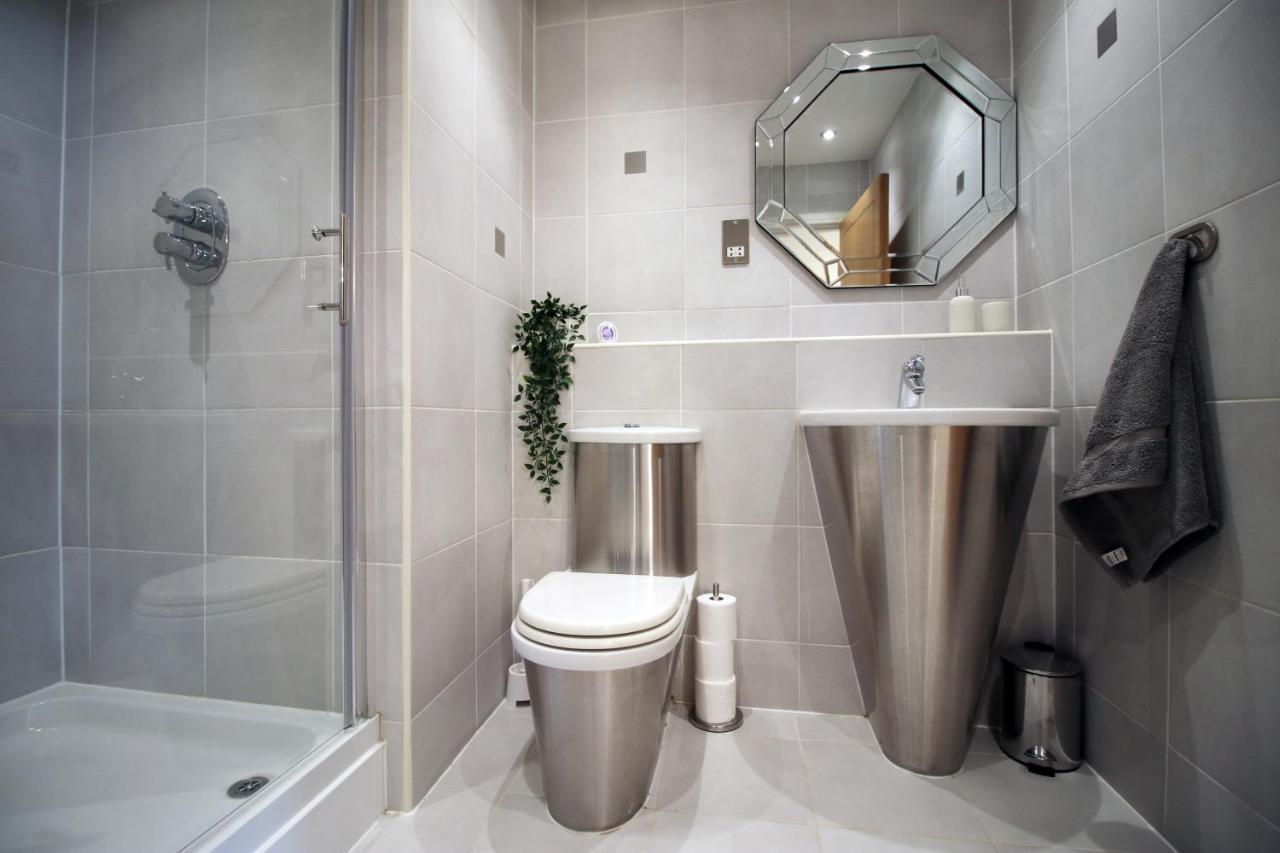 The View - Long Stay Offer - Modern Central Apartment And Parking By Cto Serviced Apartments Cardiff Exterior foto