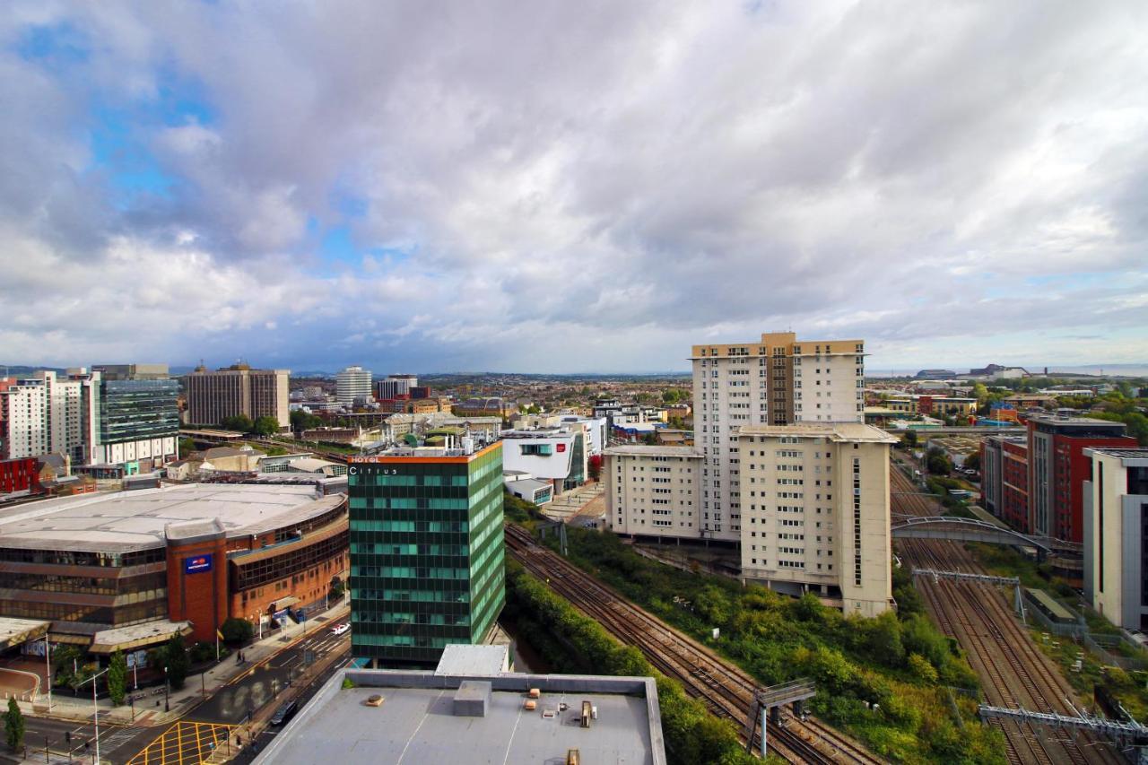 The View - Long Stay Offer - Modern Central Apartment And Parking By Cto Serviced Apartments Cardiff Exterior foto