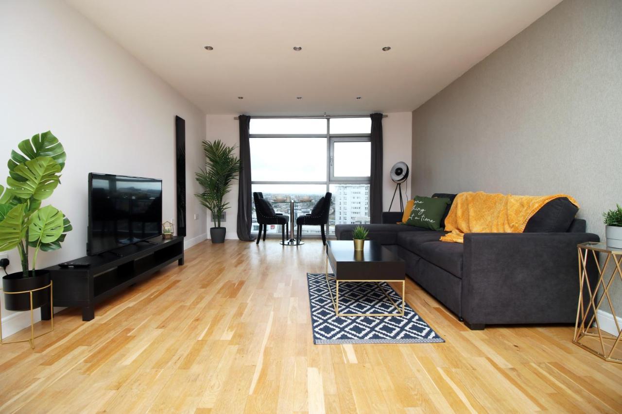 The View - Long Stay Offer - Modern Central Apartment And Parking By Cto Serviced Apartments Cardiff Exterior foto